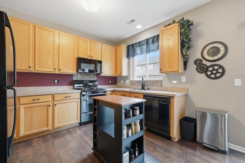 Tiny photo for 28796 W Pondview Drive, Lakemoor, IL 60051 (MLS # 12676811)