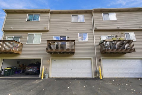 Tiny photo for 28796 W Pondview Drive, Lakemoor, IL 60051 (MLS # 12676811)