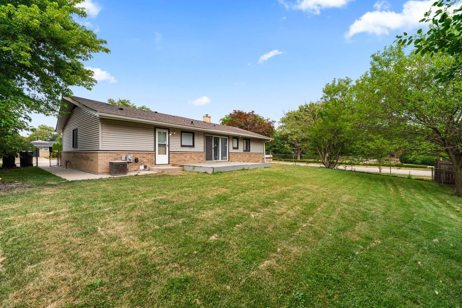 109 Landmeier Road