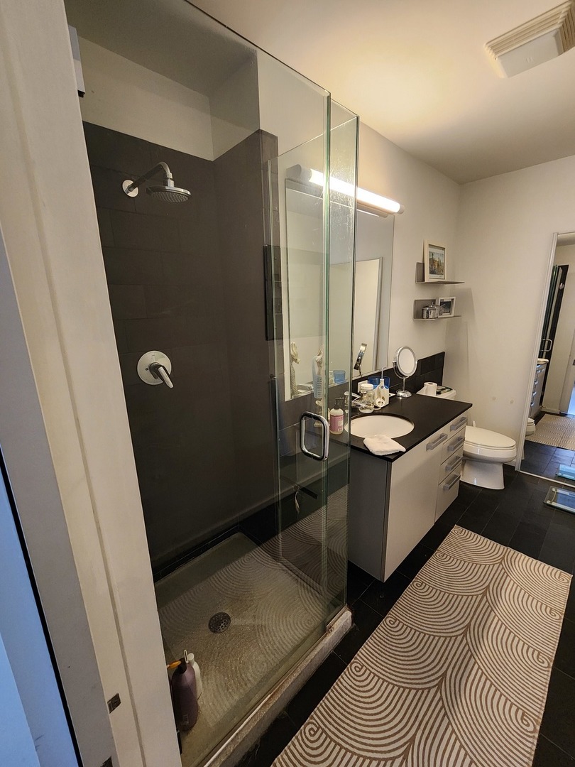 550 N St. Clair Street 1103
