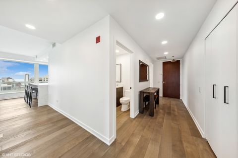 Tiny photo for 57 E Delaware Place #2805, Chicago, IL 60611 (MLS # 12597920)