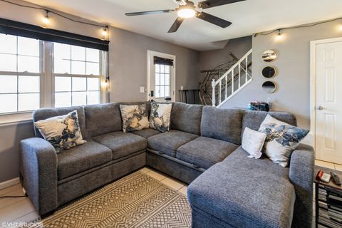 Tiny photo for 808 Bishop Court, Schaumburg, IL 60194 (MLS # 12470115)
