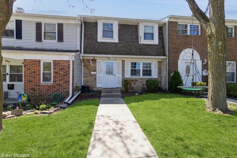 Photo of 808 Bishop Court, Schaumburg, IL 60194 (MLS # 12470115)