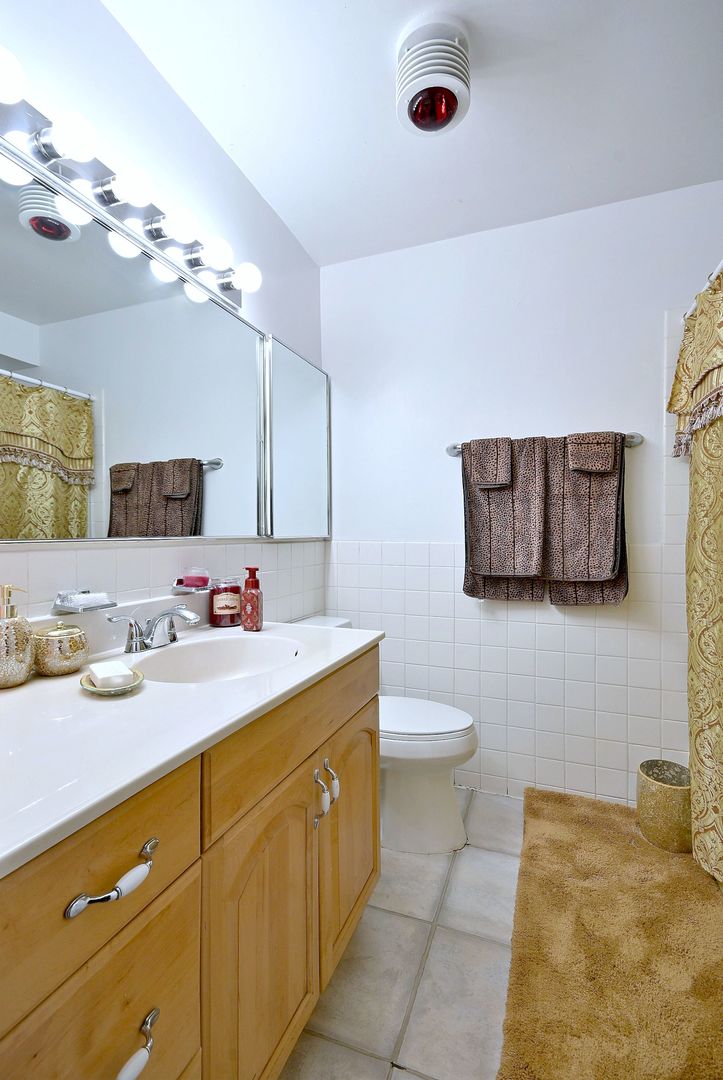 4250 N MARINE Drive 1731