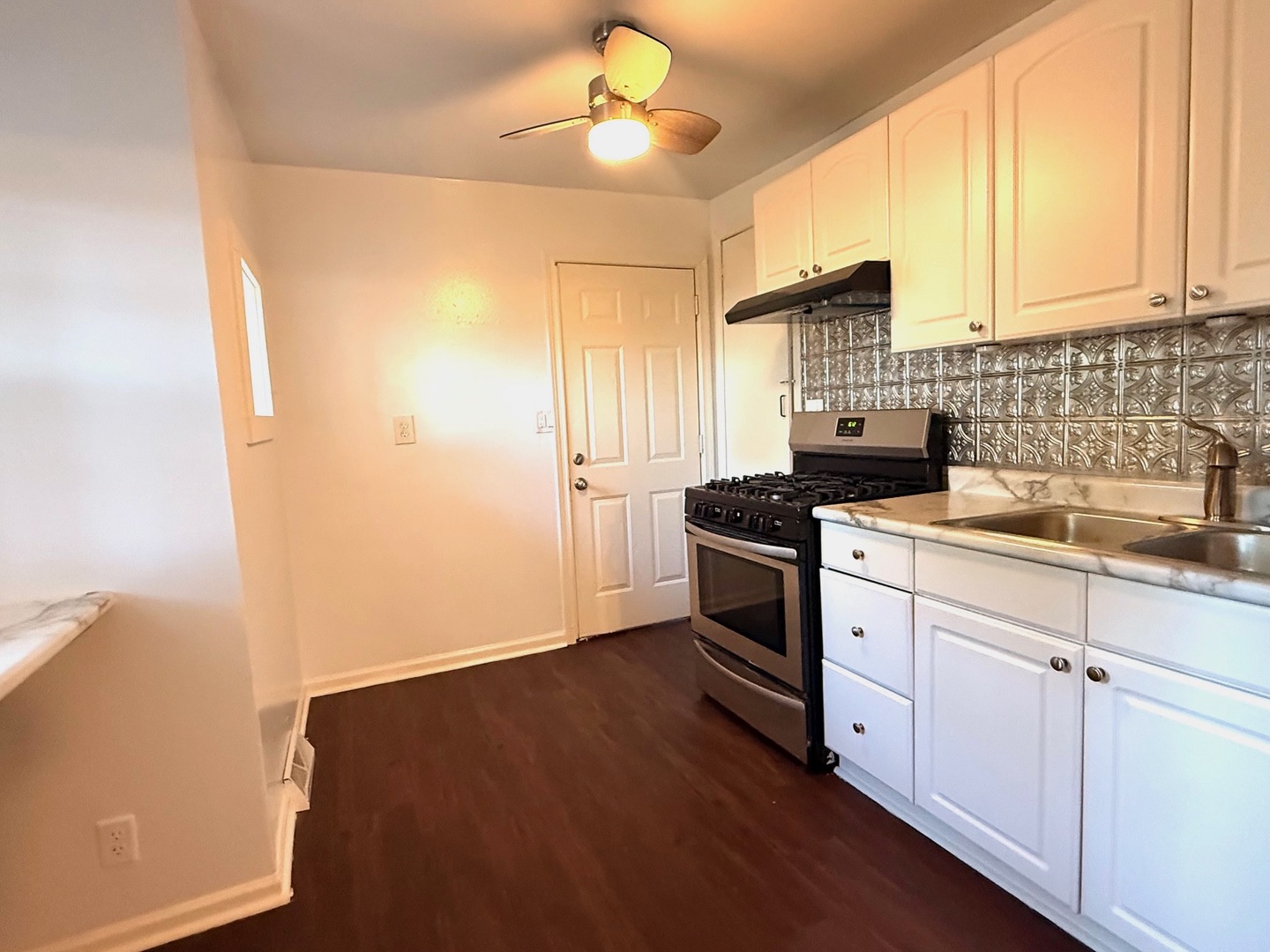 1610 Goldenrod Terrace