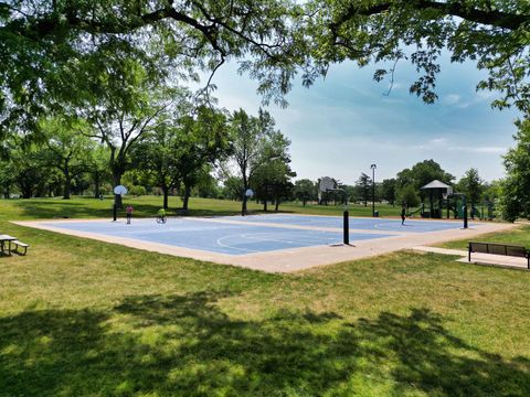 Tiny photo for 260 N Charlotte Street, Lombard, IL 60148 (MLS # 12406467)