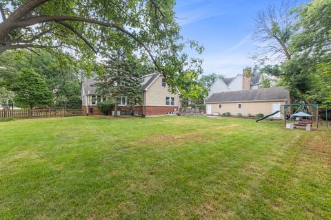Tiny photo for 260 N Charlotte Street, Lombard, IL 60148 (MLS # 12406467)