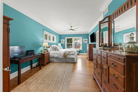 Tiny photo for 260 N Charlotte Street, Lombard, IL 60148 (MLS # 12406467)