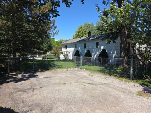 Tiny photo for 26418 N Willow Avenue, Mundelein, IL 60060 (MLS # 12679905)