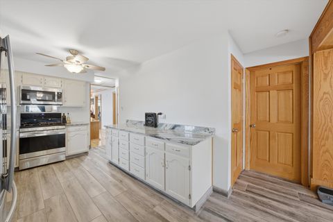 Tiny photo for 10352 Leslie Lane, Chicago Ridge, IL 60415 (MLS # 12638621)