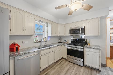 Tiny photo for 10352 Leslie Lane, Chicago Ridge, IL 60415 (MLS # 12638621)