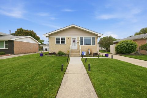 Tiny photo for 10352 Leslie Lane, Chicago Ridge, IL 60415 (MLS # 12638621)