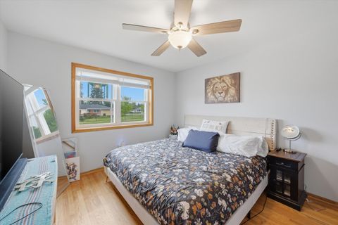 Tiny photo for 10352 Leslie Lane, Chicago Ridge, IL 60415 (MLS # 12638621)
