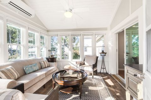 Tiny photo for 640 S Grove Avenue, Barrington, IL 60010 (MLS # 12490484)