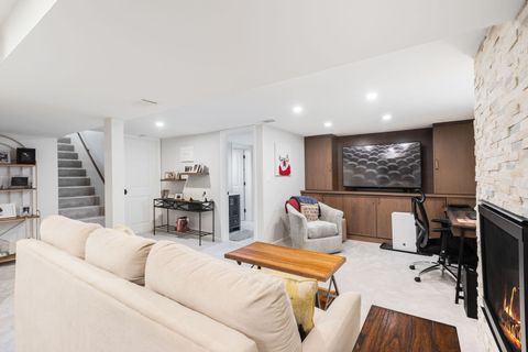 Tiny photo for 640 S Grove Avenue, Barrington, IL 60010 (MLS # 12490484)