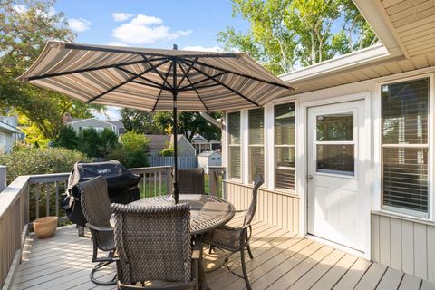 Tiny photo for 640 S Grove Avenue, Barrington, IL 60010 (MLS # 12490484)