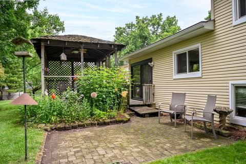 Tiny photo for 1970 Nottingham Lane, Wheaton, IL 60189 (MLS # 12671882)