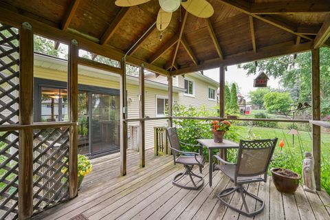 Tiny photo for 1970 Nottingham Lane, Wheaton, IL 60189 (MLS # 12671882)