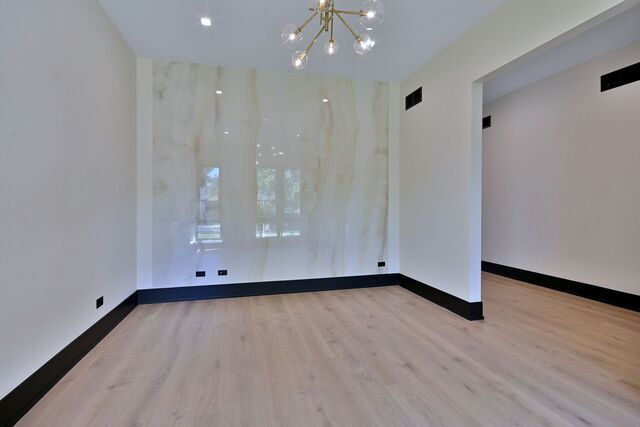 332 W Fremont Avenue