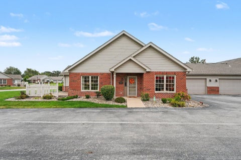 Photo of 18611 Villa Court, Lansing, IL 60438 (MLS # 12770817)