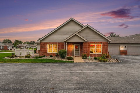 Tiny photo for 18611 Villa Court, Lansing, IL 60438 (MLS # 12770817)