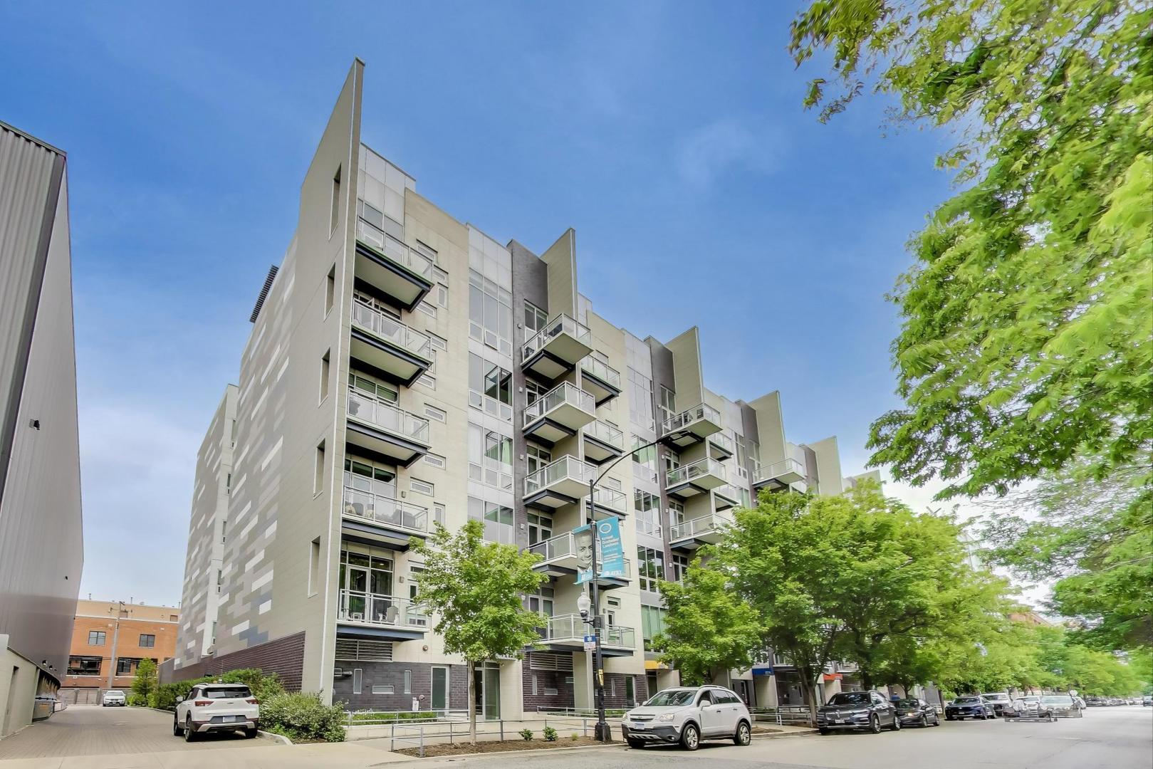 1120 W Adams Street 4W