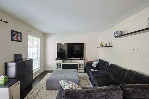 Tiny photo for Cary, IL 60013 (MLS # 12630616)