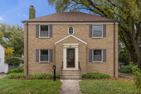 Photo of 611 E Illinois Street, Wheaton, IL 60187 (MLS # 12781743)