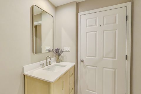 Tiny photo for 400 W Ontario Street #1005, Chicago, IL 60654 (MLS # 12581031)