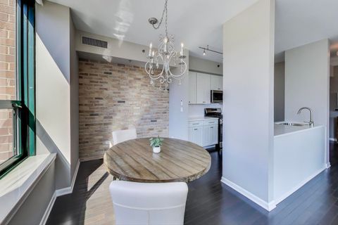 Tiny photo for 400 W Ontario Street #1005, Chicago, IL 60654 (MLS # 12581031)