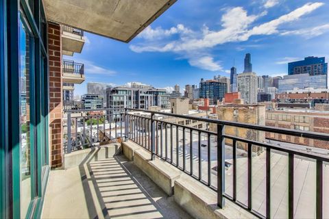 Tiny photo for 400 W Ontario Street #1005, Chicago, IL 60654 (MLS # 12581031)