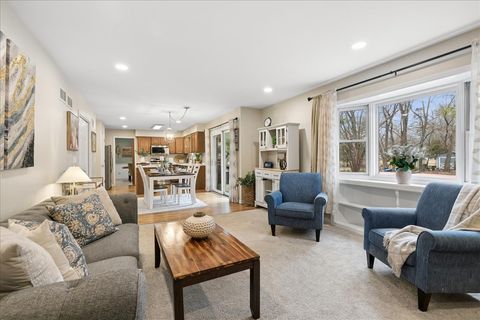 Tiny photo for 306 Lorraine Drive, Crystal Lake, IL 60012 (MLS # 12582534)