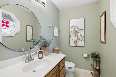 Tiny photo for 306 Lorraine Drive, Crystal Lake, IL 60012 (MLS # 12582534)