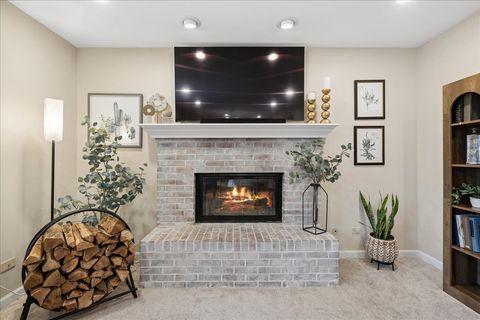 Tiny photo for 306 Lorraine Drive, Crystal Lake, IL 60012 (MLS # 12582534)