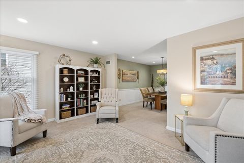 Tiny photo for 306 Lorraine Drive, Crystal Lake, IL 60012 (MLS # 12582534)