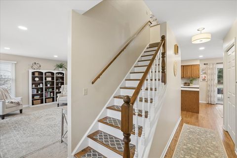 Tiny photo for 306 Lorraine Drive, Crystal Lake, IL 60012 (MLS # 12582534)