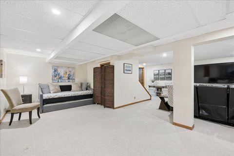 Tiny photo for 306 Lorraine Drive, Crystal Lake, IL 60012 (MLS # 12582534)