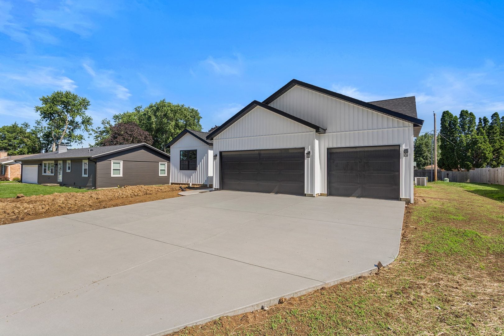 202 W Evergreen Drive