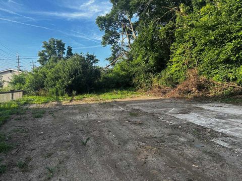 111 Midkiff Street Harrisburg IL 62946