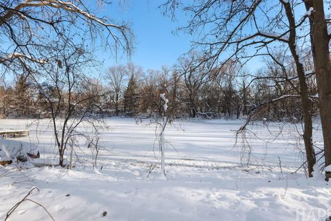 Tiny photo for 197 Maplewood Drive, Antioch, IL 60002 (MLS # 12528175)