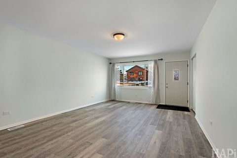 Tiny photo for 197 Maplewood Drive, Antioch, IL 60002 (MLS # 12528175)