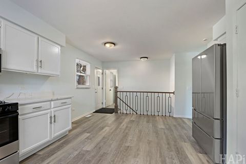 Tiny photo for 197 Maplewood Drive, Antioch, IL 60002 (MLS # 12528175)