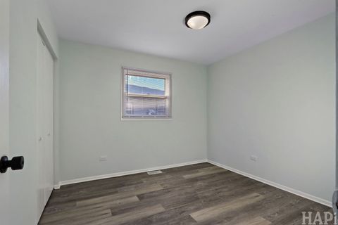 Tiny photo for 197 Maplewood Drive, Antioch, IL 60002 (MLS # 12528175)