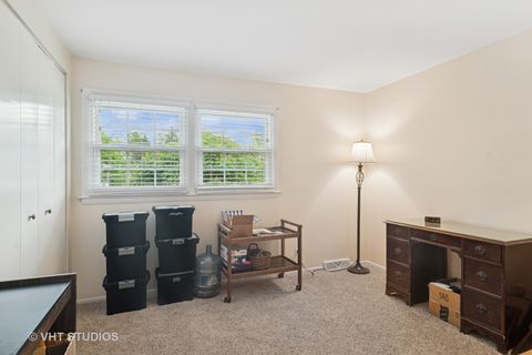 Tiny photo for 717 Burris Avenue, Lake Bluff, IL 60044 (MLS # 12375998)