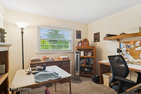 Tiny photo for 717 Burris Avenue, Lake Bluff, IL 60044 (MLS # 12375998)