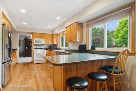 Tiny photo for 717 Burris Avenue, Lake Bluff, IL 60044 (MLS # 12375998)