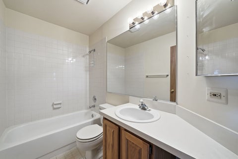 Tiny photo for 864 N Shady Oaks Drive #864, Elgin, IL 60120 (MLS # 12742165)