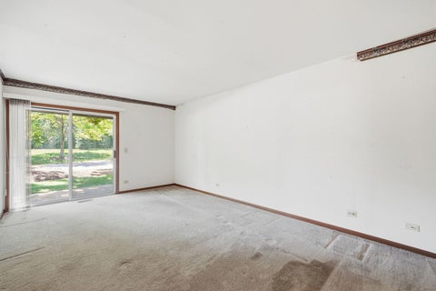 Tiny photo for 864 N Shady Oaks Drive #864, Elgin, IL 60120 (MLS # 12742165)