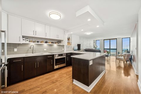 1660 N LaSalle Drive 2707 Chicago IL 60614