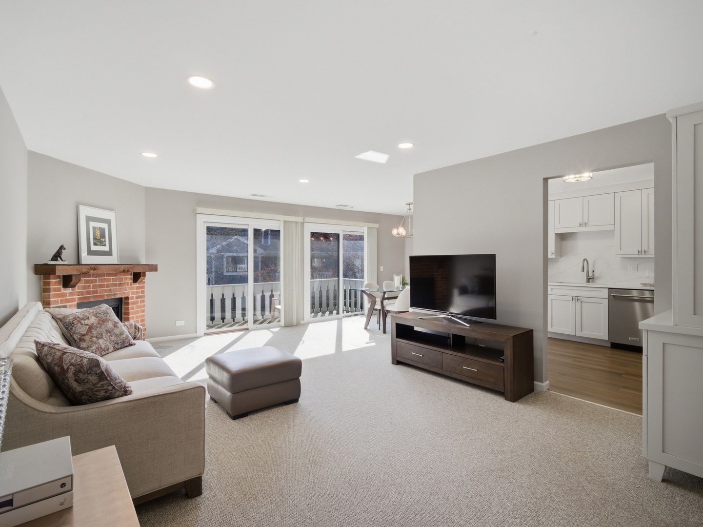 549 Williamsburg Court B2